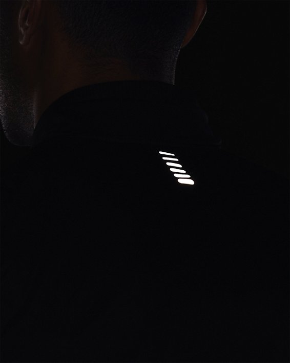Men's UA Run Insulate Vest, Black, pdpMainDesktop image number 5
